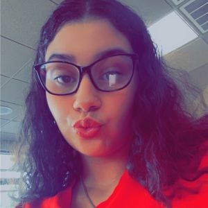 Meet your Posher, Haley